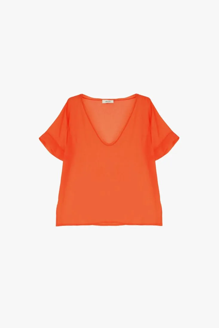  V-neck blouse with short sleeves    